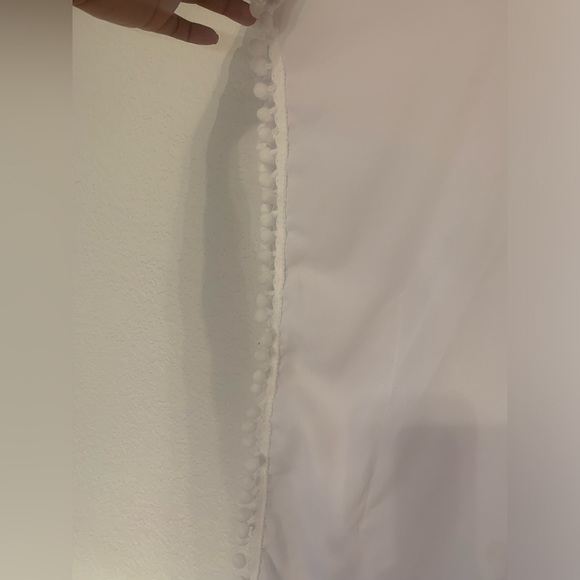 NEW! ADREAMLY Womens BEACH COVER-UP White Kafton White Pom Pom Trim Size XS/ S - Picture 2 of 5